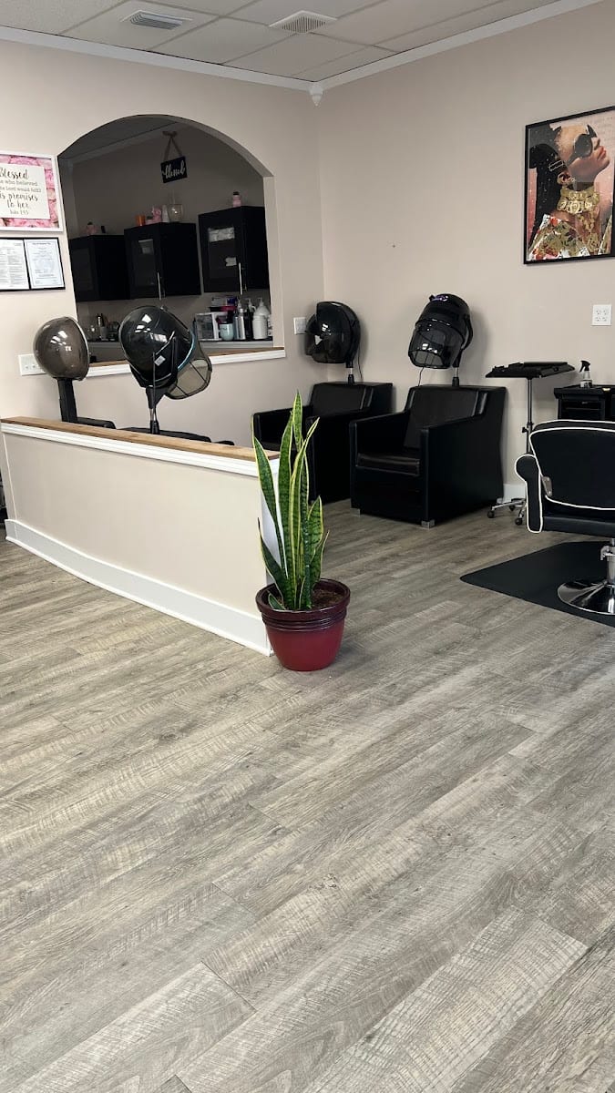 Milly's Dominican Hair Salon, photo 4