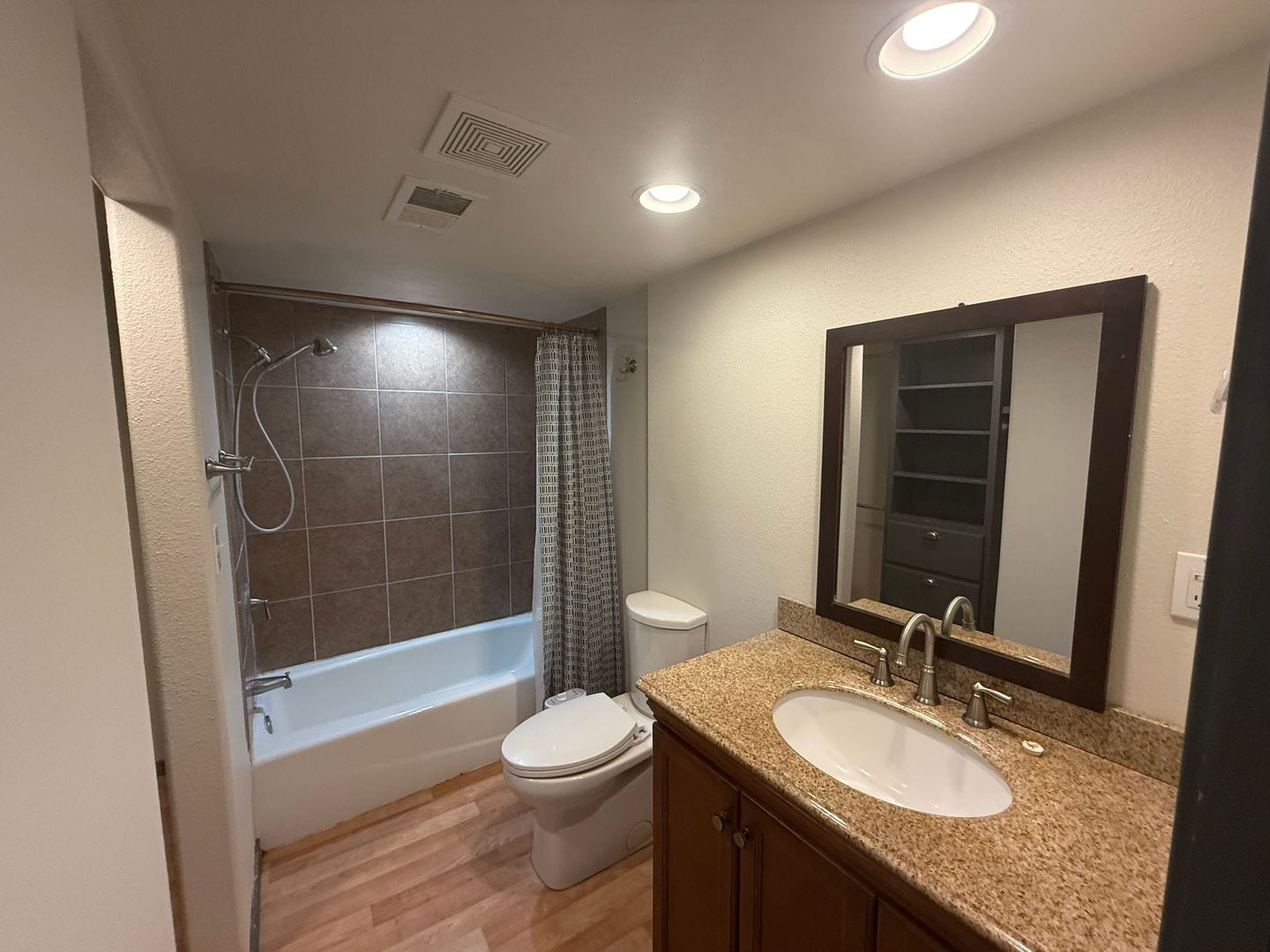 Rent 806, photo 4