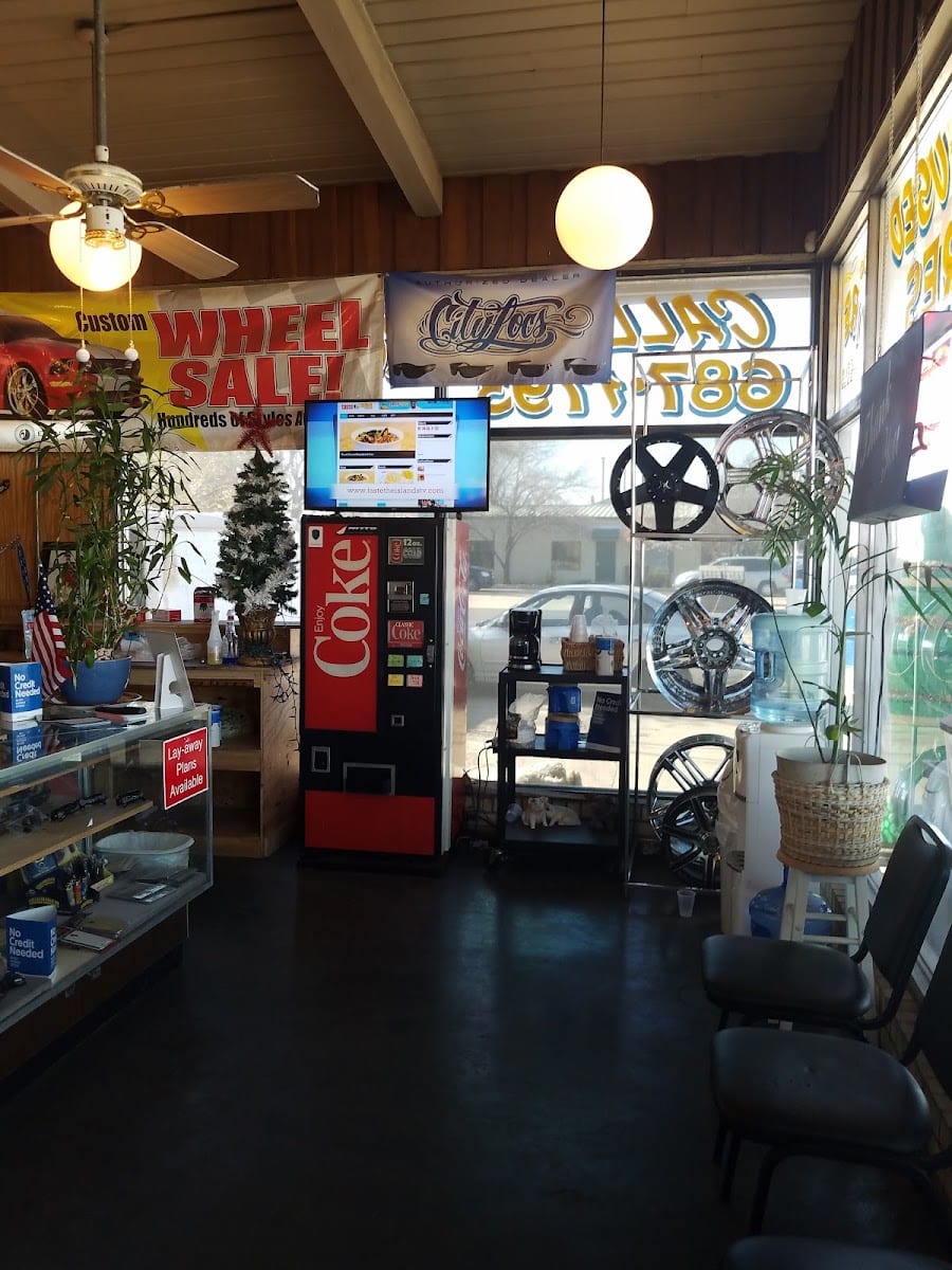 Crest Tires, photo 3