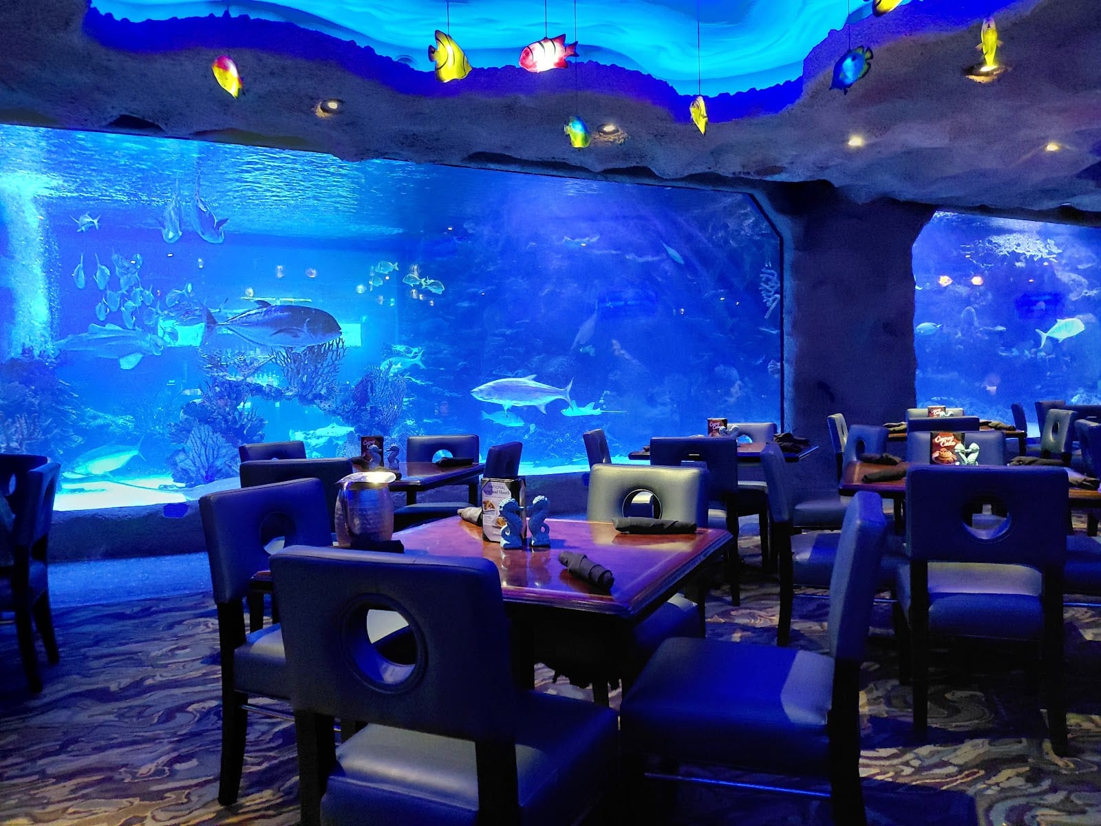 Aquarium Restaurant
