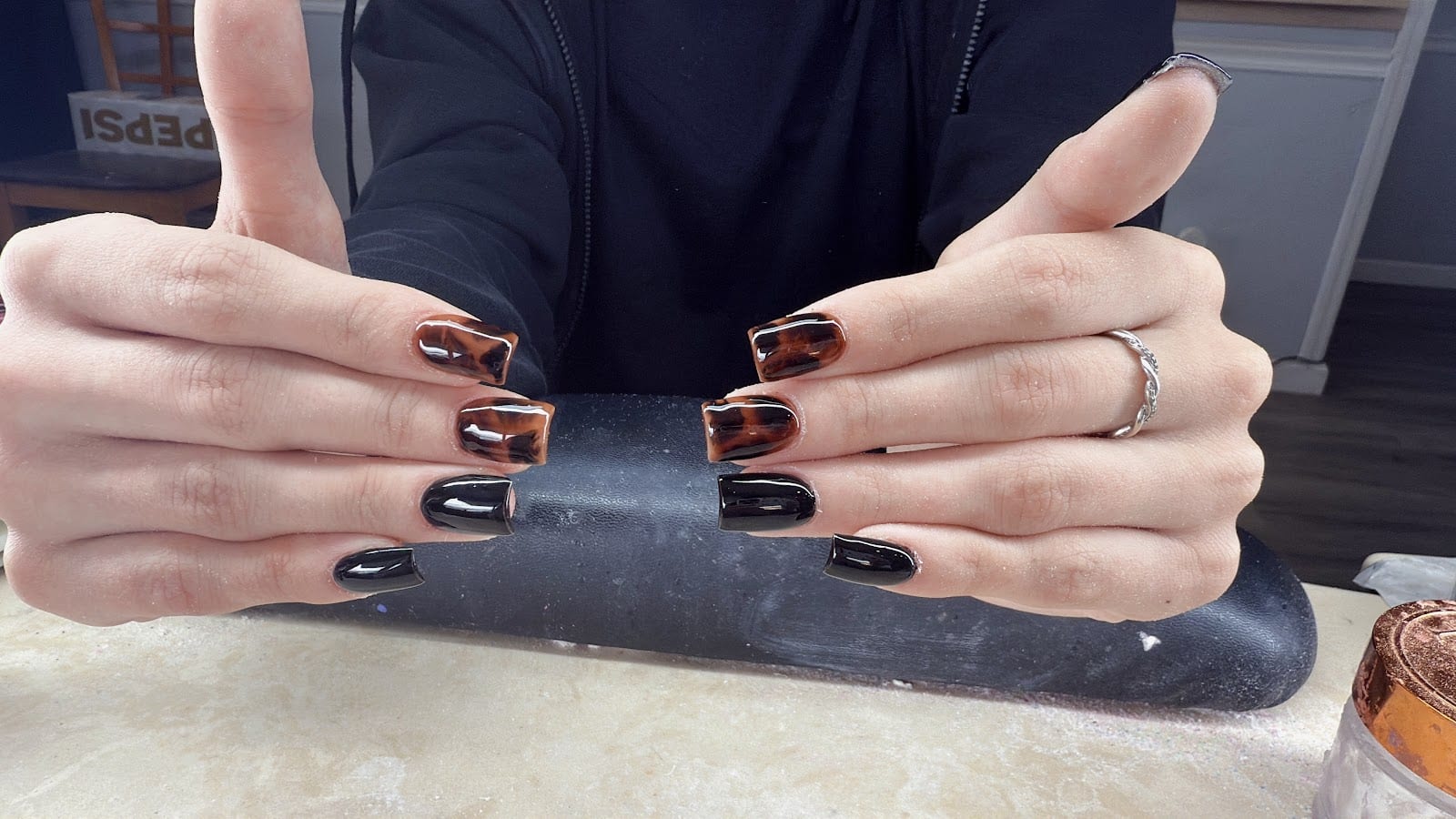 Happy Nails & Spa NEW OWNERSHIP