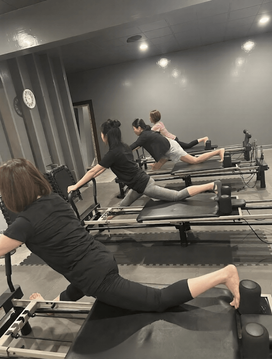 Pilates Reformer - Youngercise, photo 2