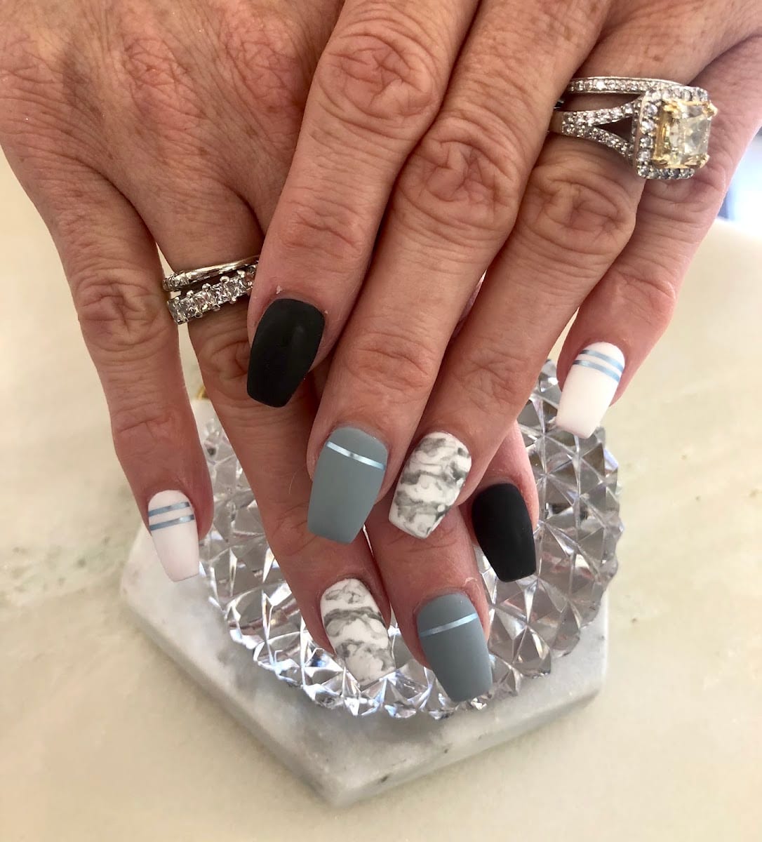 Plush Nail Bar, photo 4