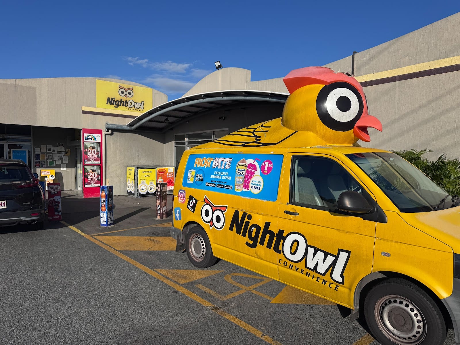 NightOwl Convenience, photo 3