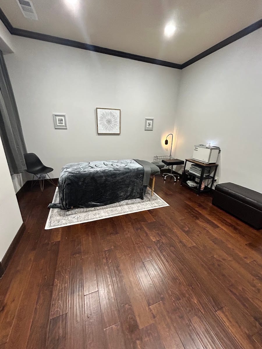 Mindful Massage & Spa with Tiffany Kelly