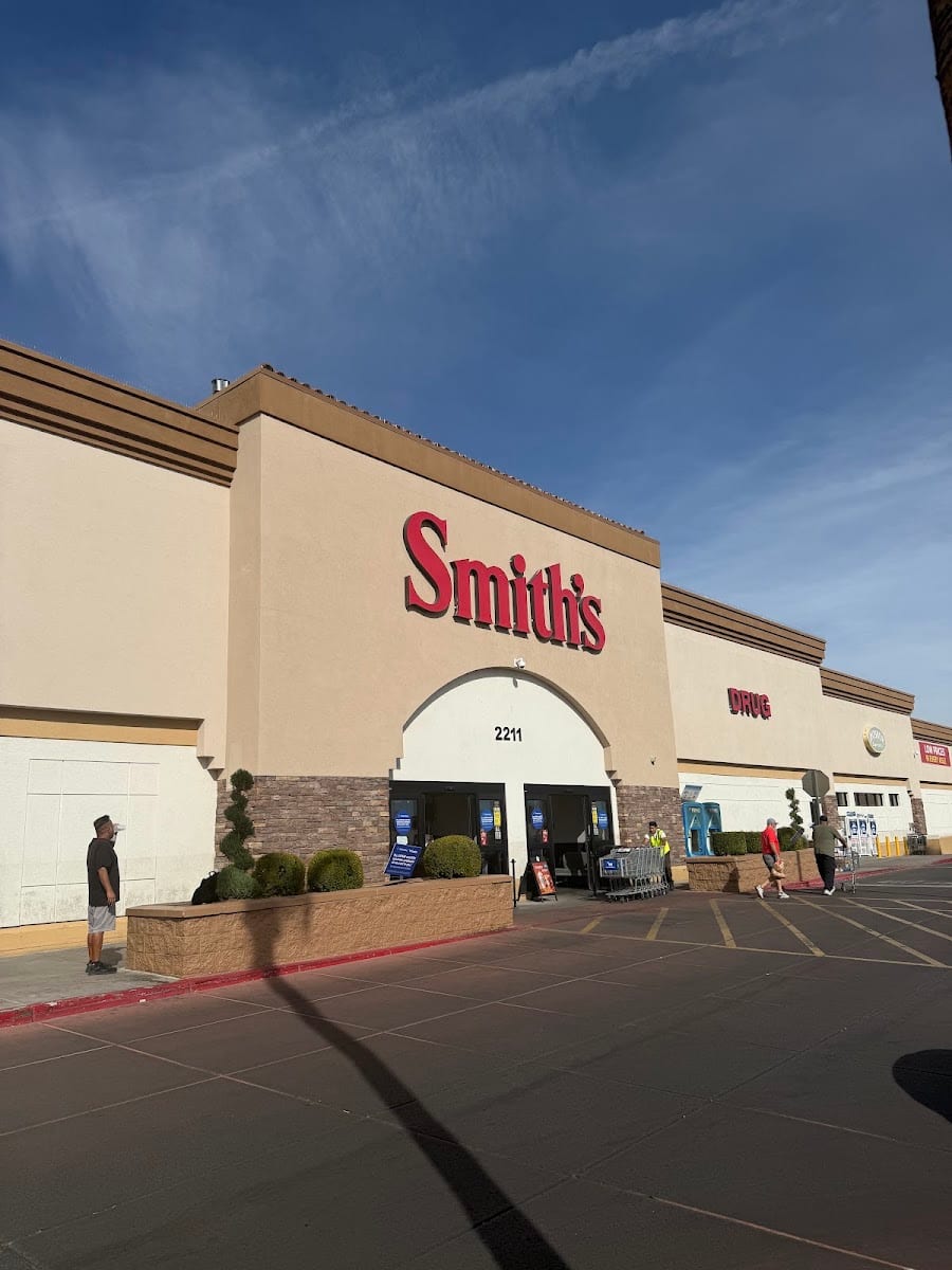 Smith's, photo 2