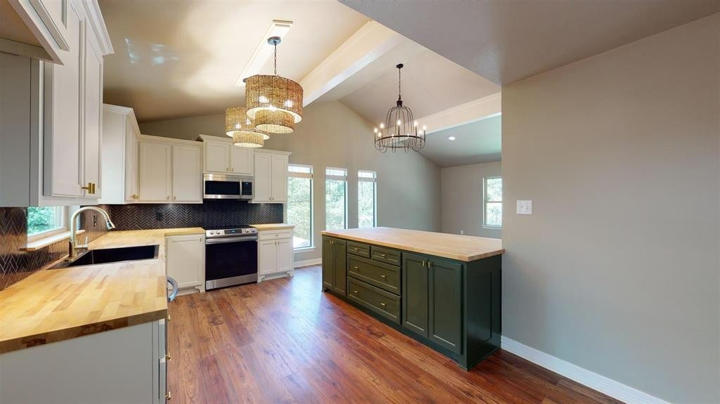 Samantha Black - Coldwell Banker Southern Homes, photo 4