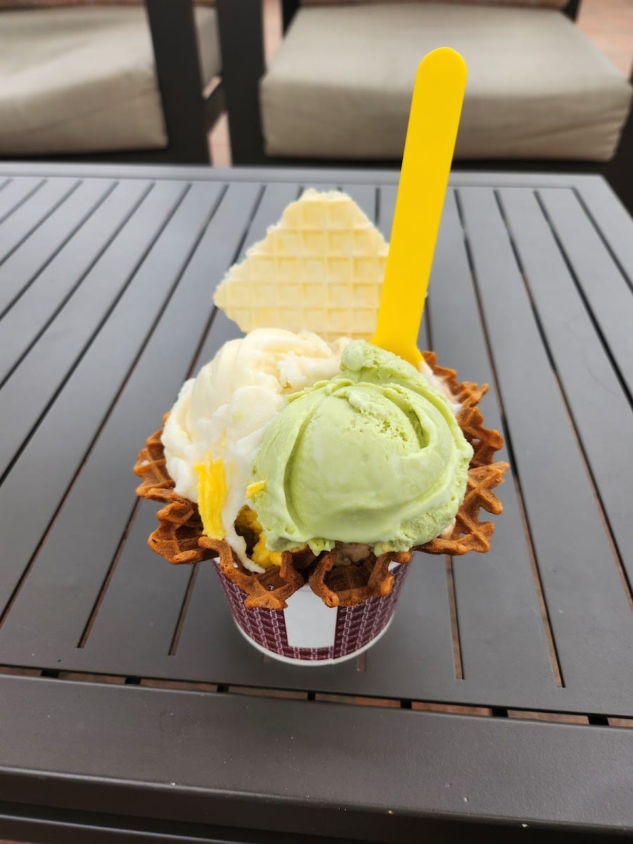 Saffron & Rose Persian Ice Cream, photo 4