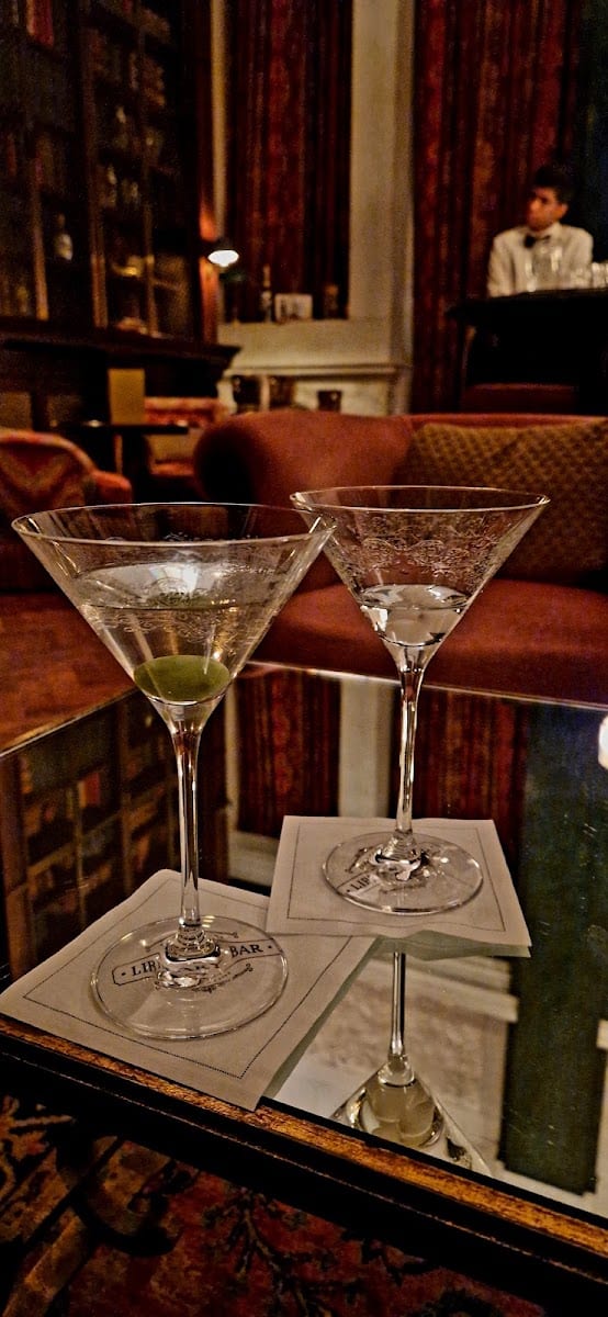 Library Bar, photo 4