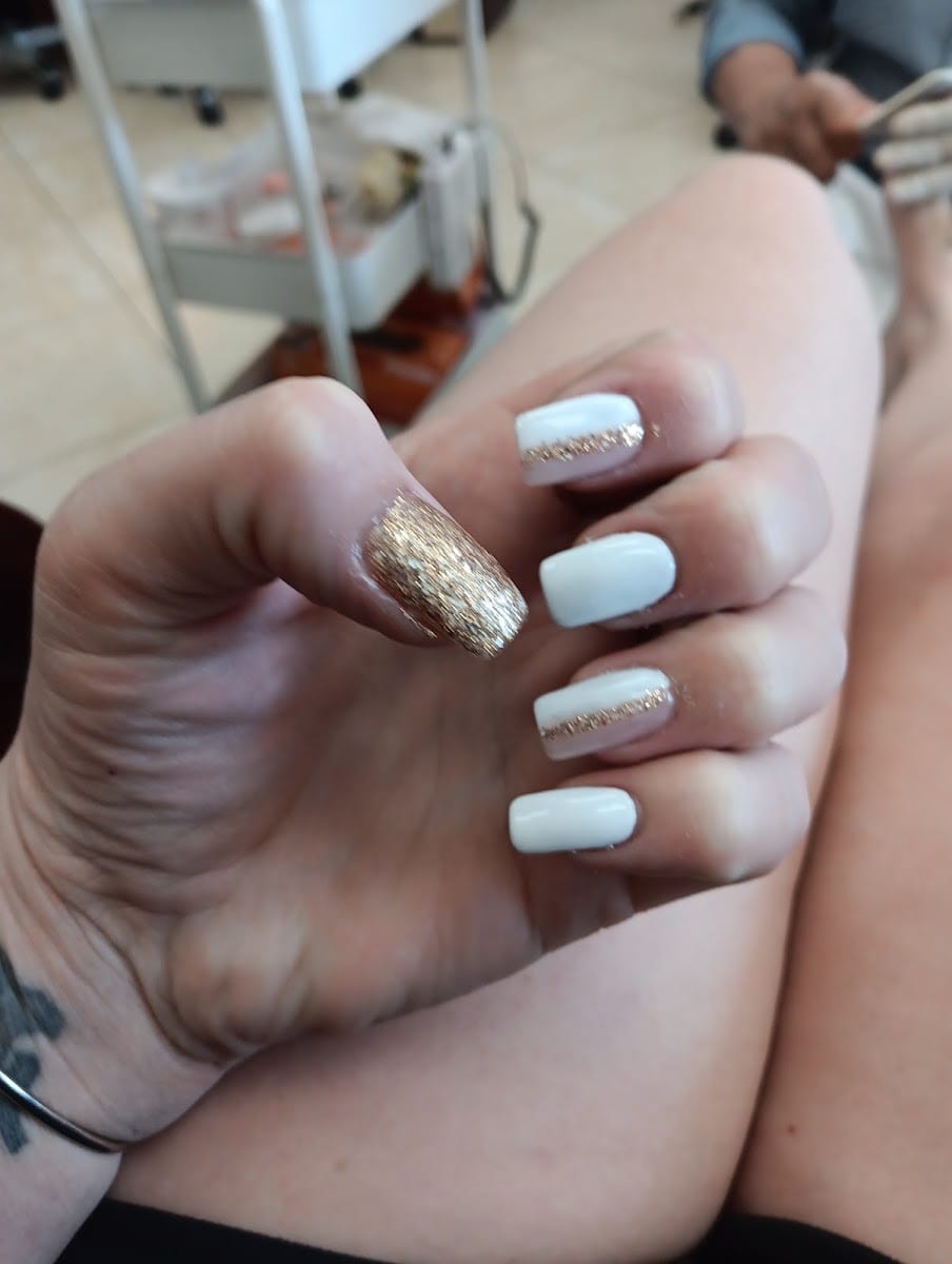Hollywood Nail Salon, photo 4