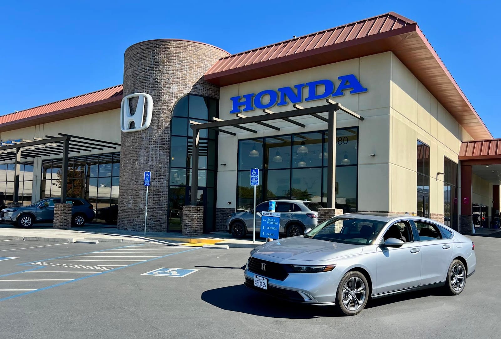 Kastner Honda, photo 2