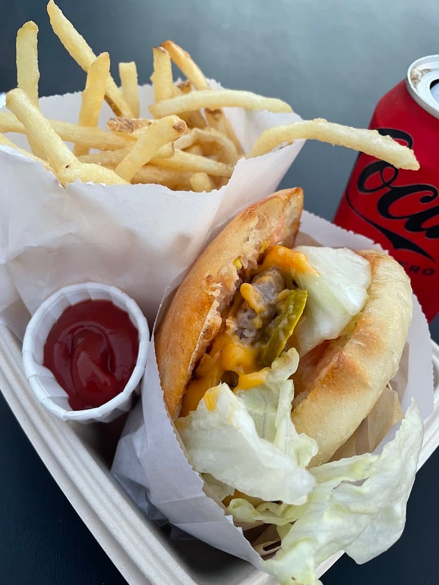 Jackie Mays Burger, photo 4