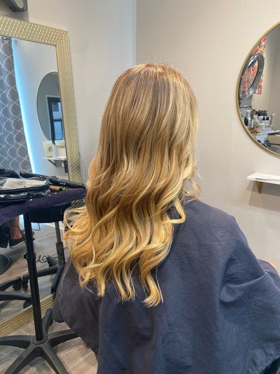 Keli O’Mara Hair Stylist & Makeup Artist