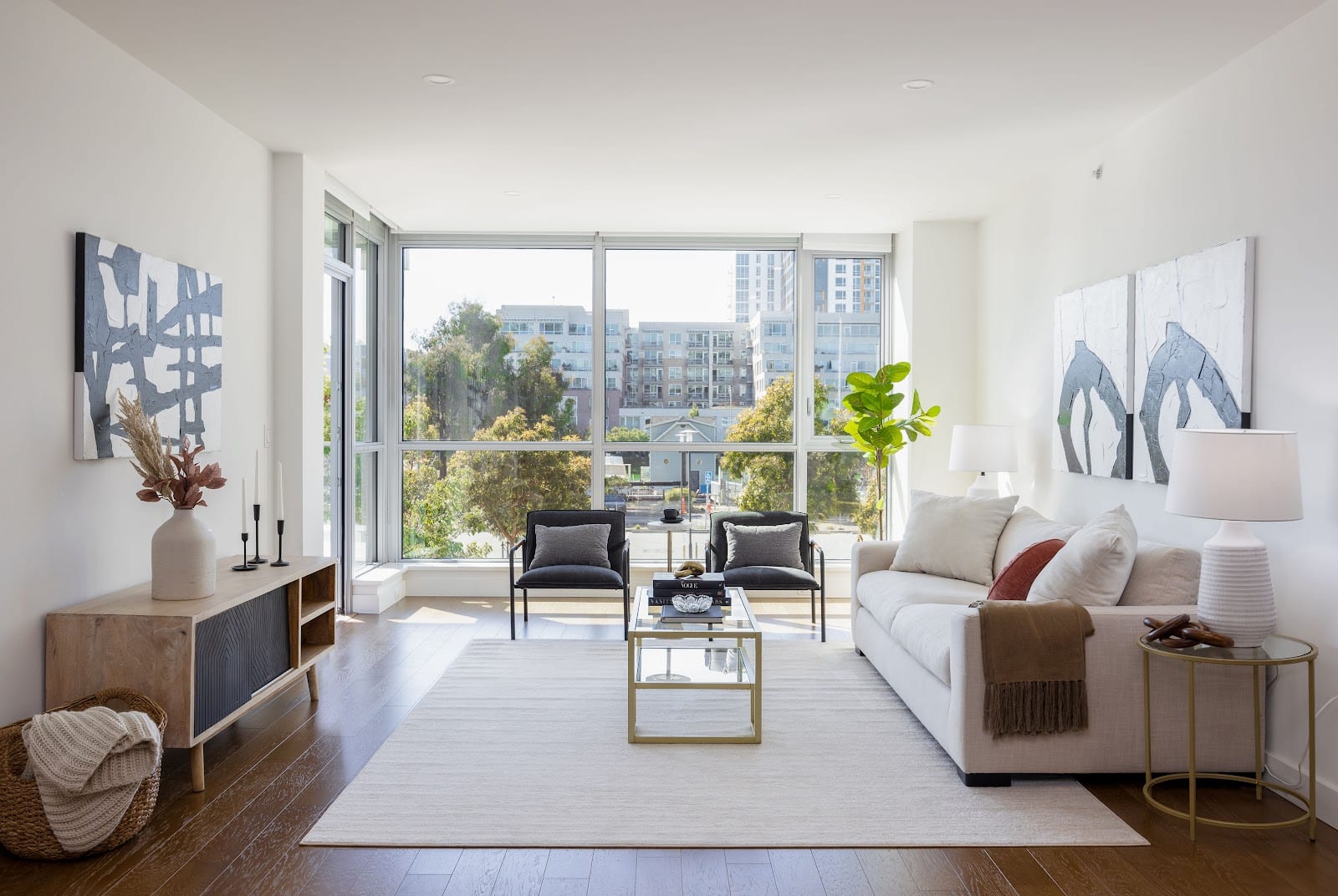 Sabina Alieva Girsh | Realtor with Redfin Premier