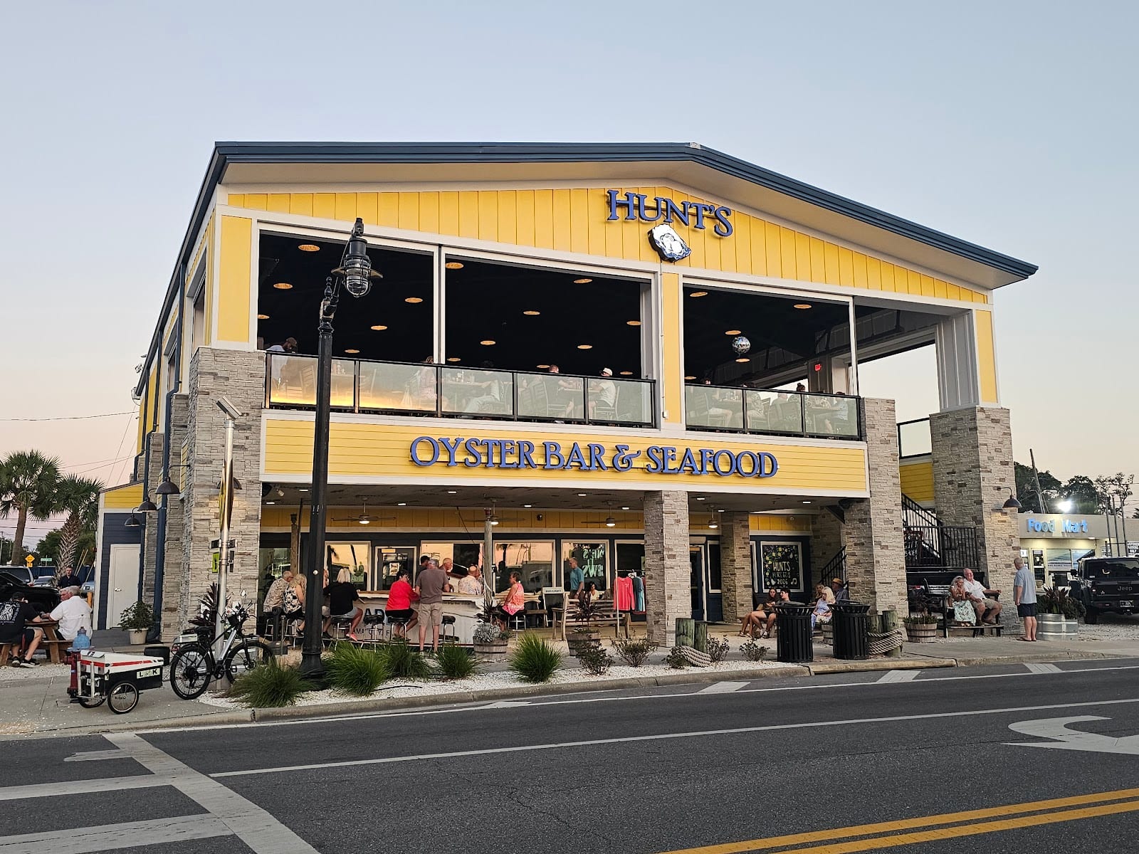 Hunt's Oyster Bar and Seafood