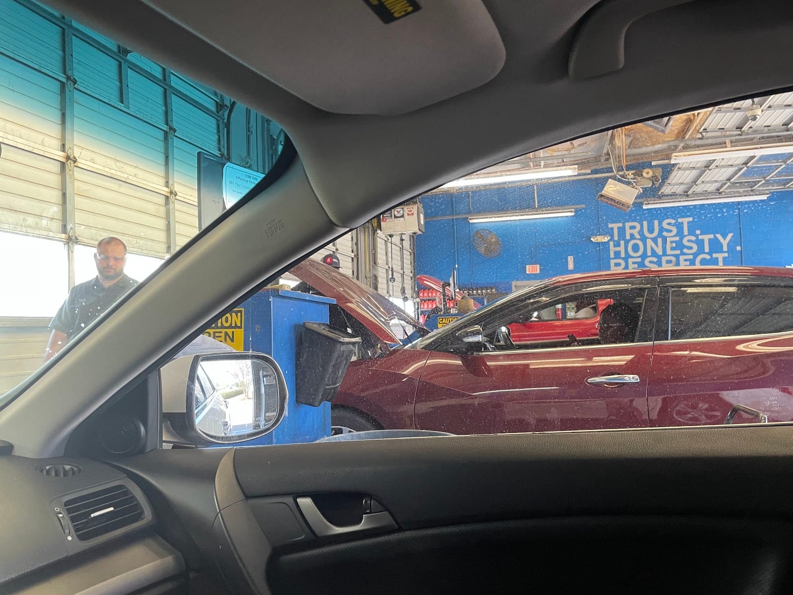 Express Oil Change & Tire Engineers, photo 2