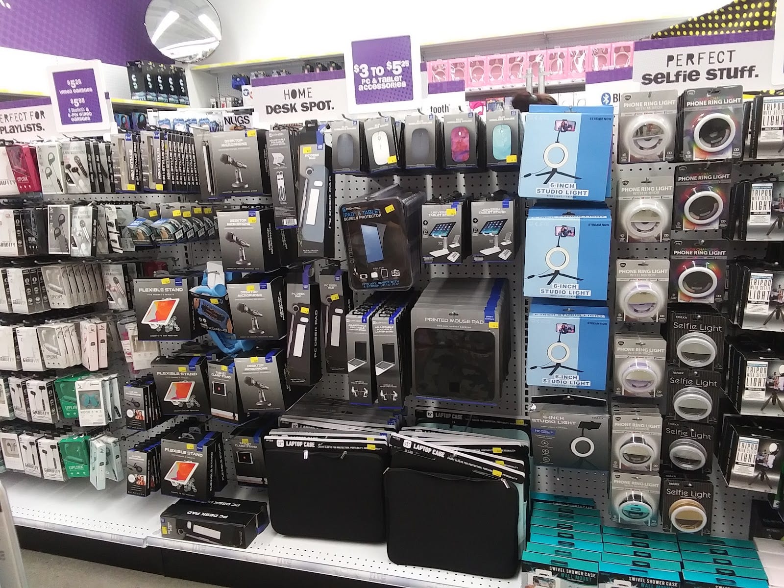 Five Below, photo 3