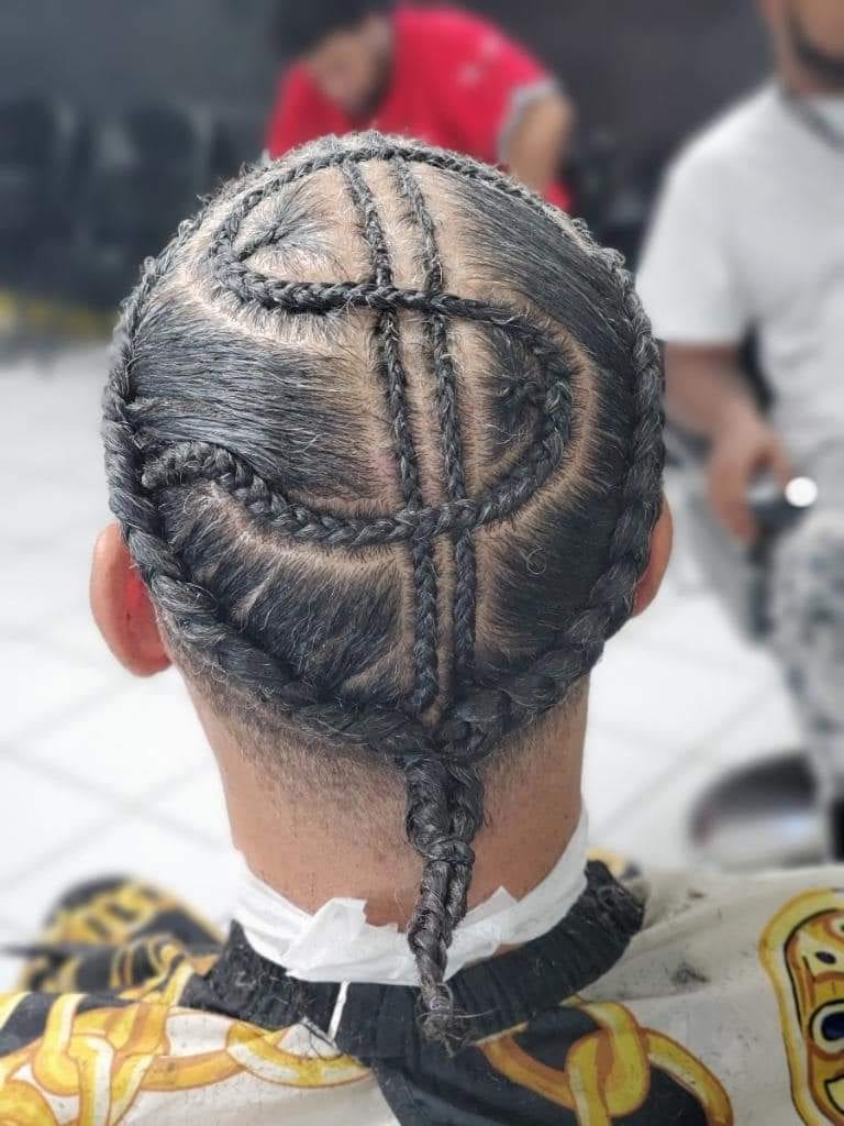 D-FRANCHIZE CUTZ & STYLEZ LLC