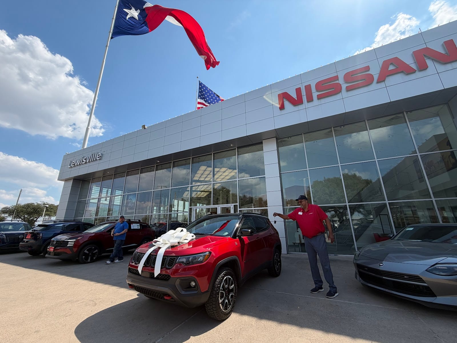 Nissan of Lewisville, photo 2