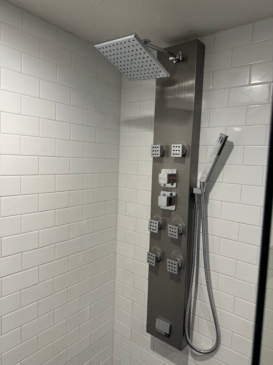 The Perfect Flush, photo 3