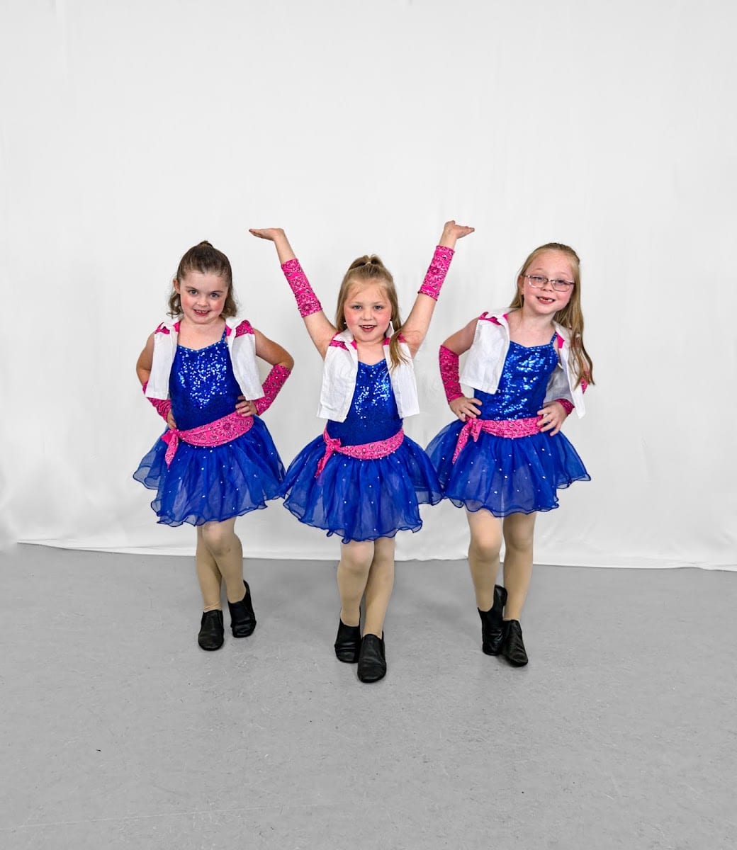 Captivating Dance, photo 2