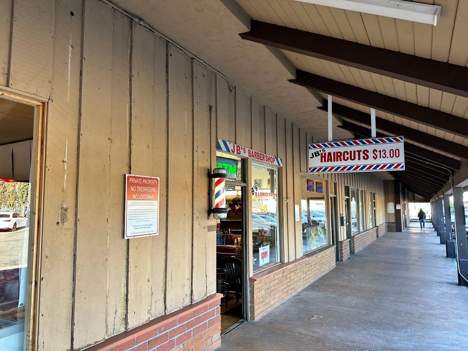 JB's Barber Shop