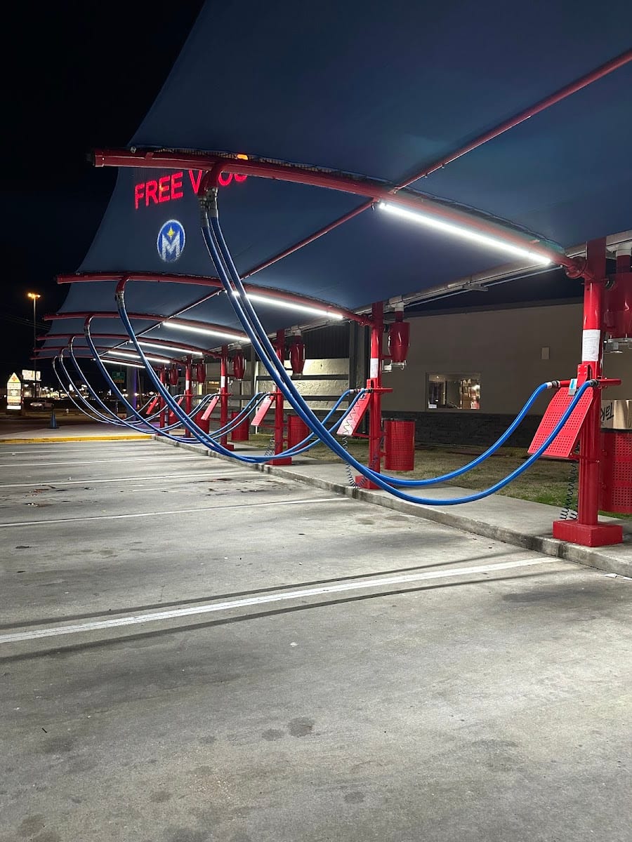 Magic Express Wash and Lube, photo 2