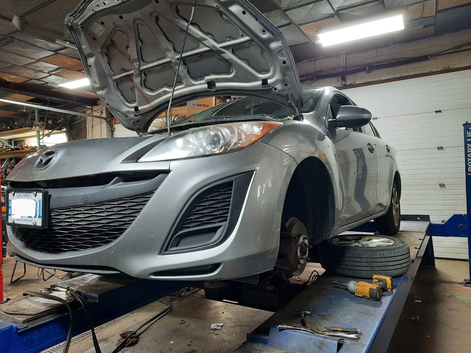 Telco Auto Repair + Safety Inspection Station, photo 4