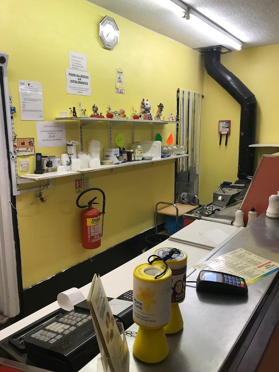 Wong's Fish & Chips And Chinese Takeaway, photo 2