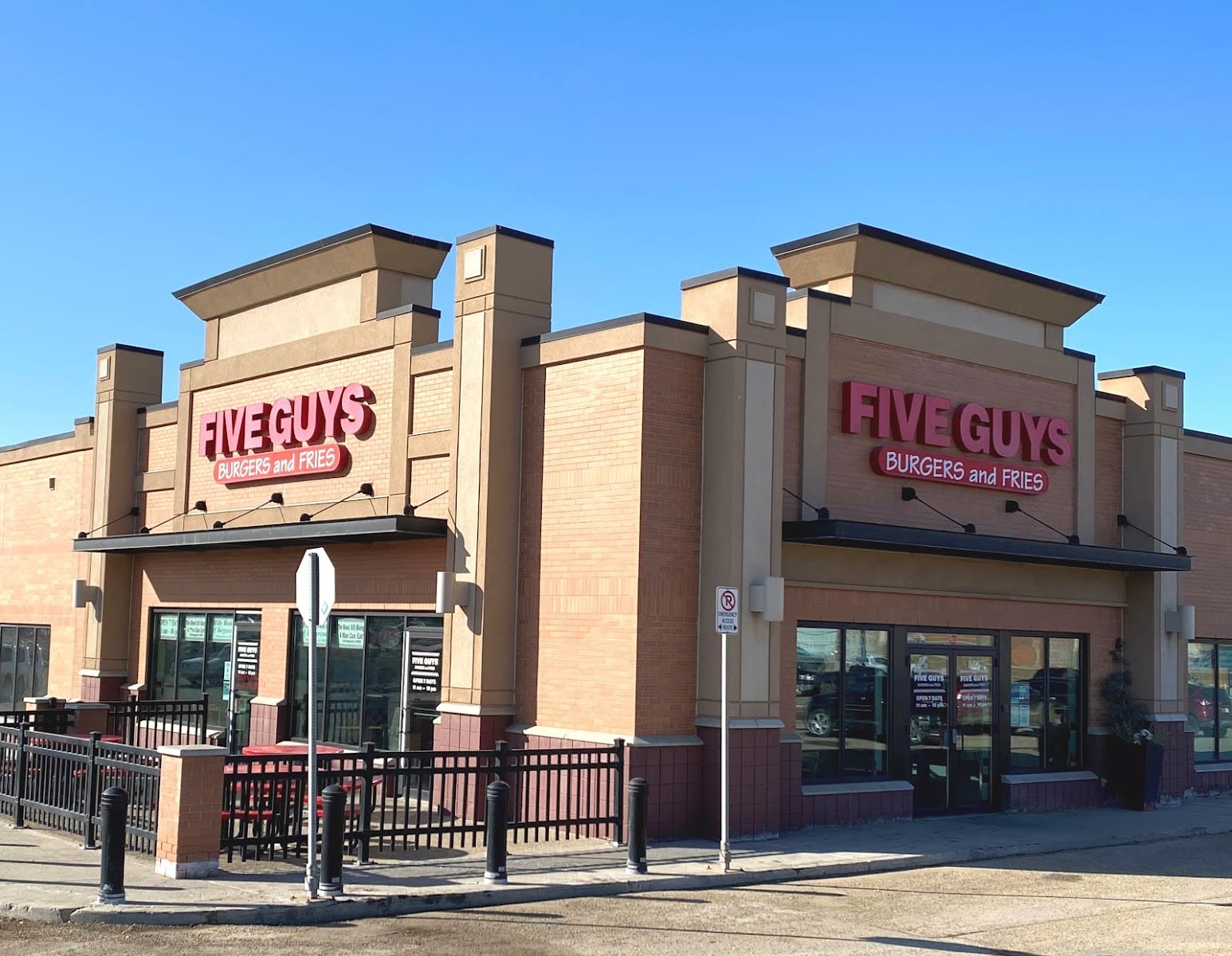 Five Guys, photo 2
