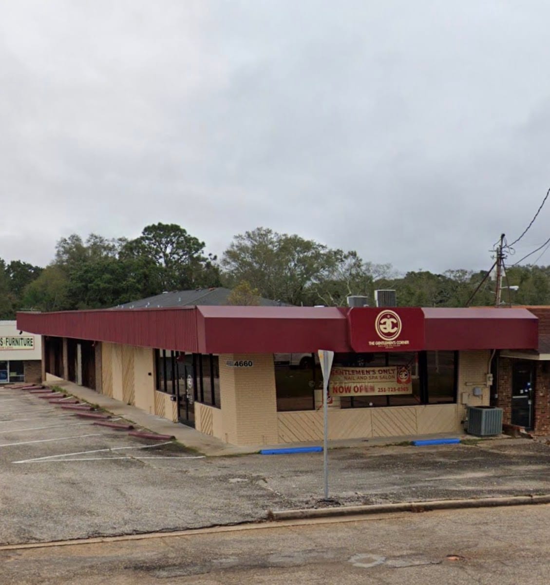 The Gentlemen’s Corner Cigar Lounge & Bar, photo 2