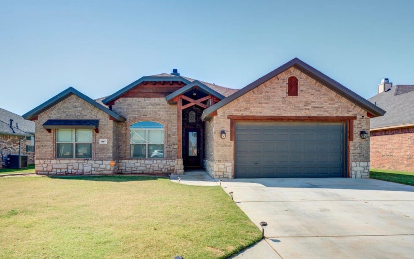 SuzAnne J Scott, Reside Real Estate, Co., photo 3