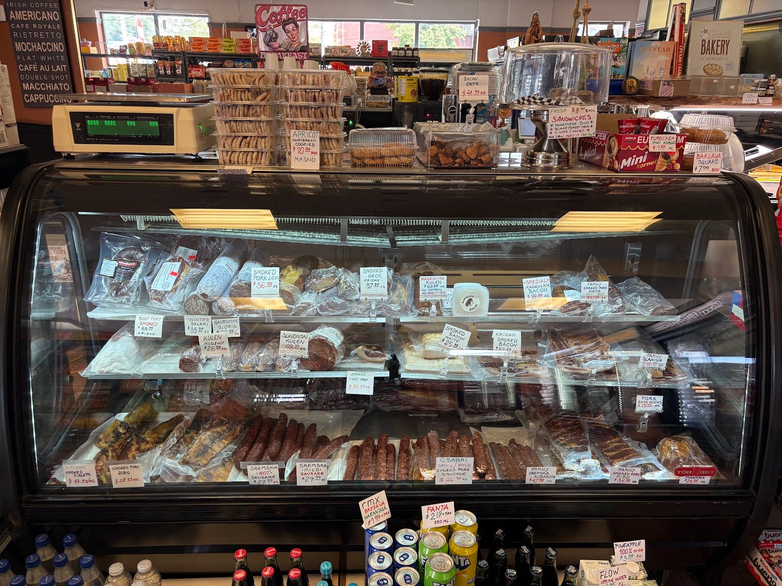 Family Bakery Cafe