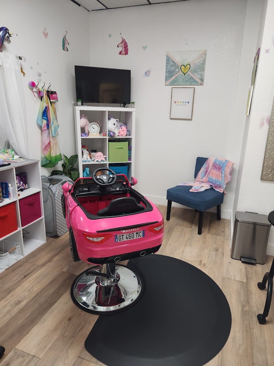 A Kids World Salon