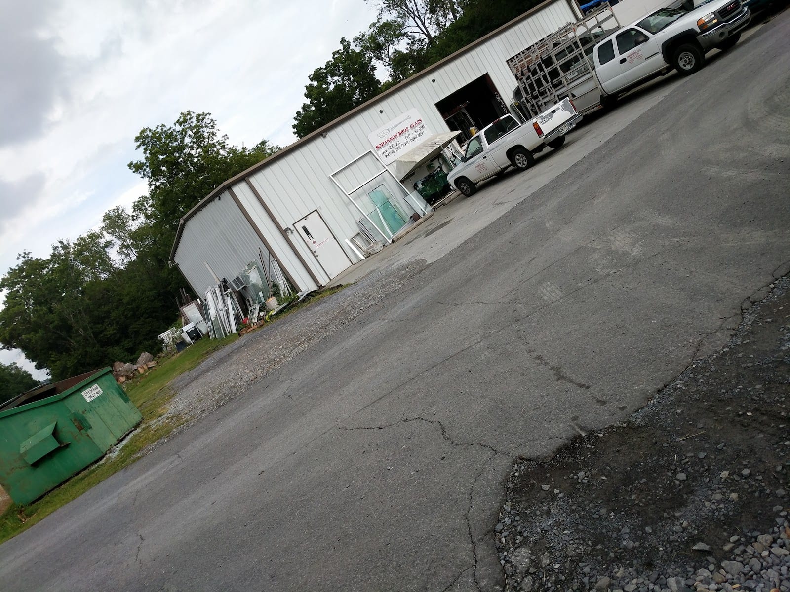 Bohannon Brothers Glass Co, photo 2
