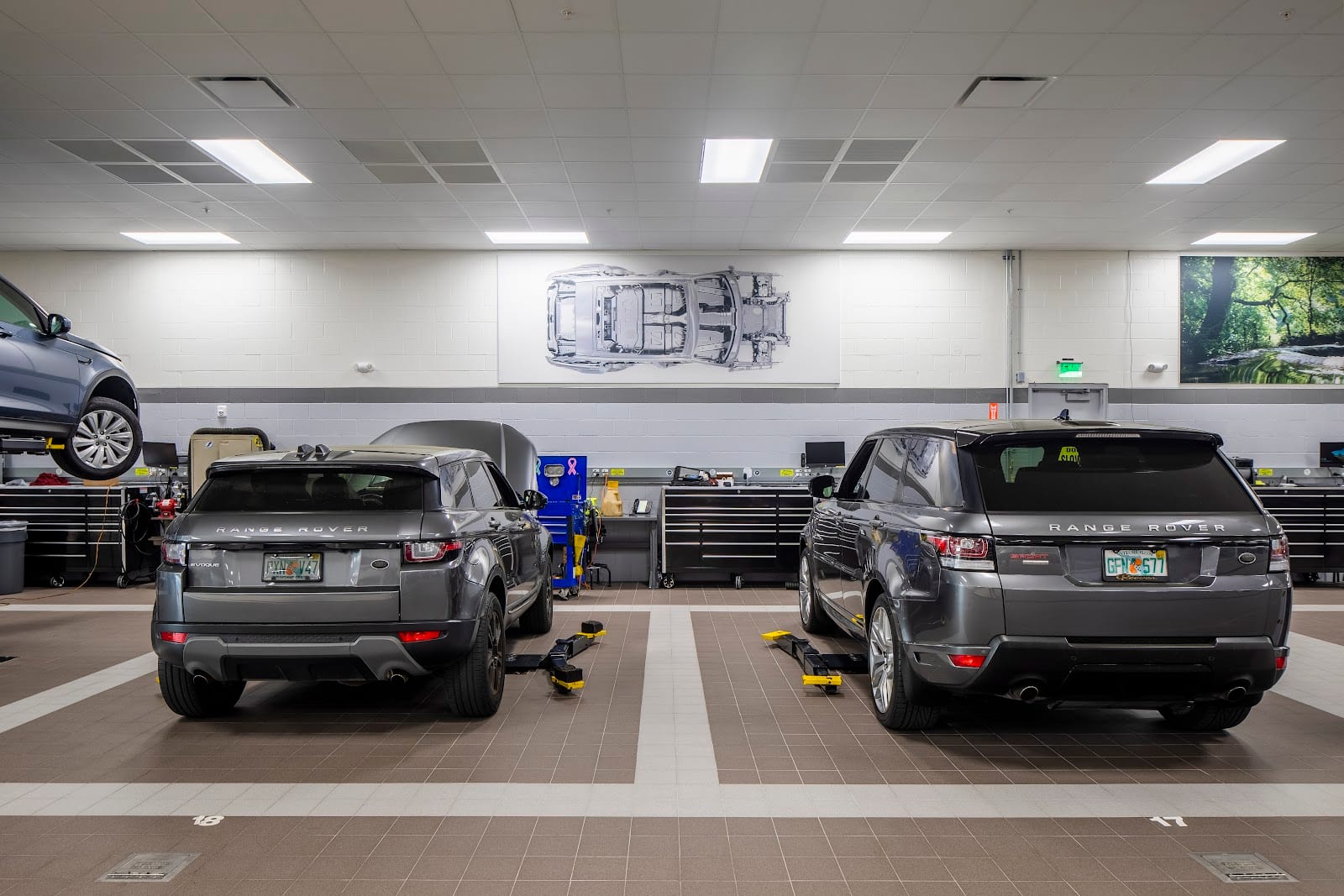 Land Rover Tampa Service Center, photo 3