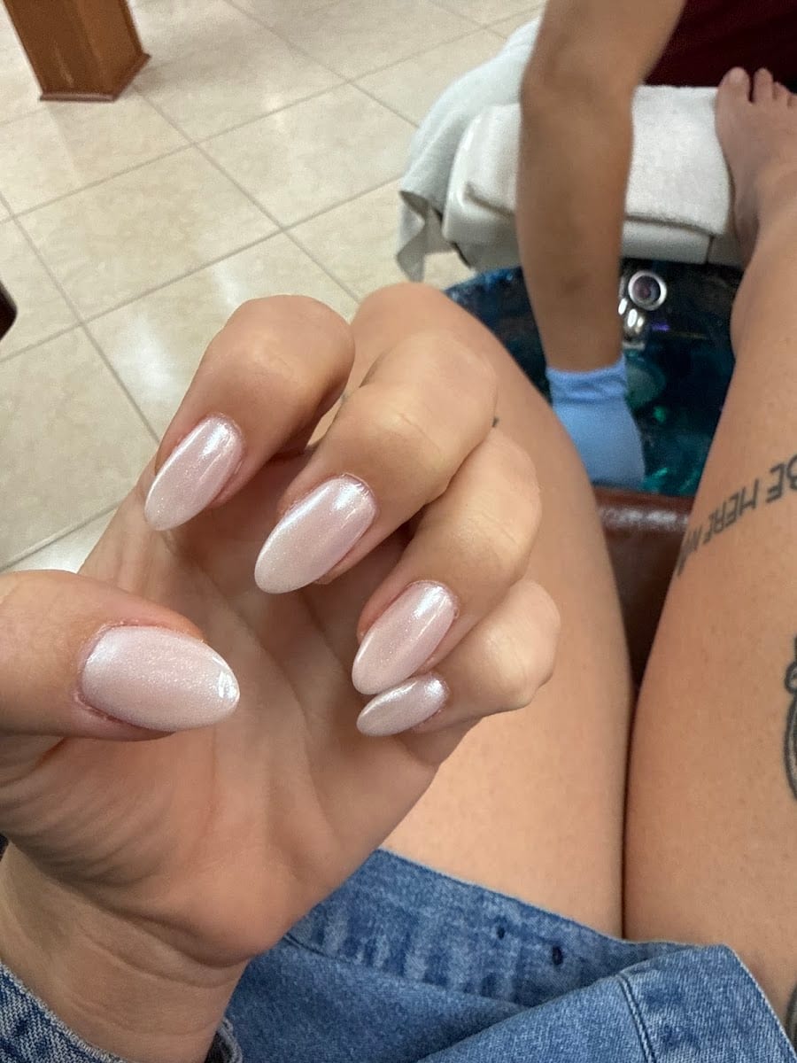 Polish Nails & Spa