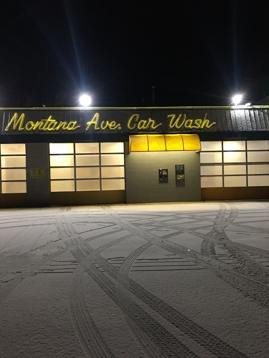 Montana Ave Car Wash, photo 3