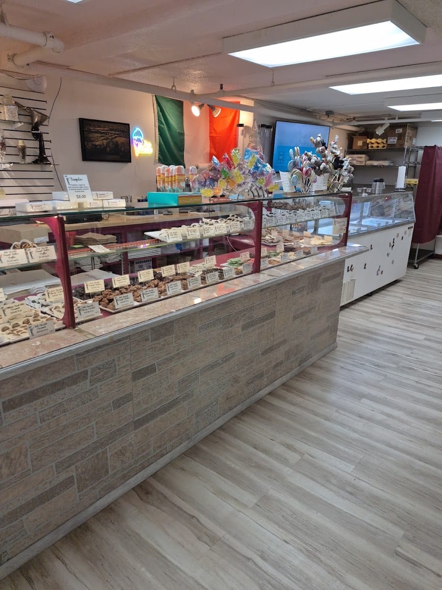 Donells Candies & Ice Cream, photo 2