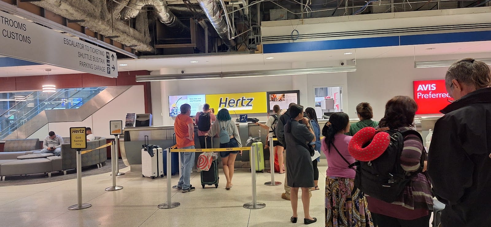 Hertz Car Rental - Rochester - Frederick Douglass Greater Rochester International Airport (ROC)
