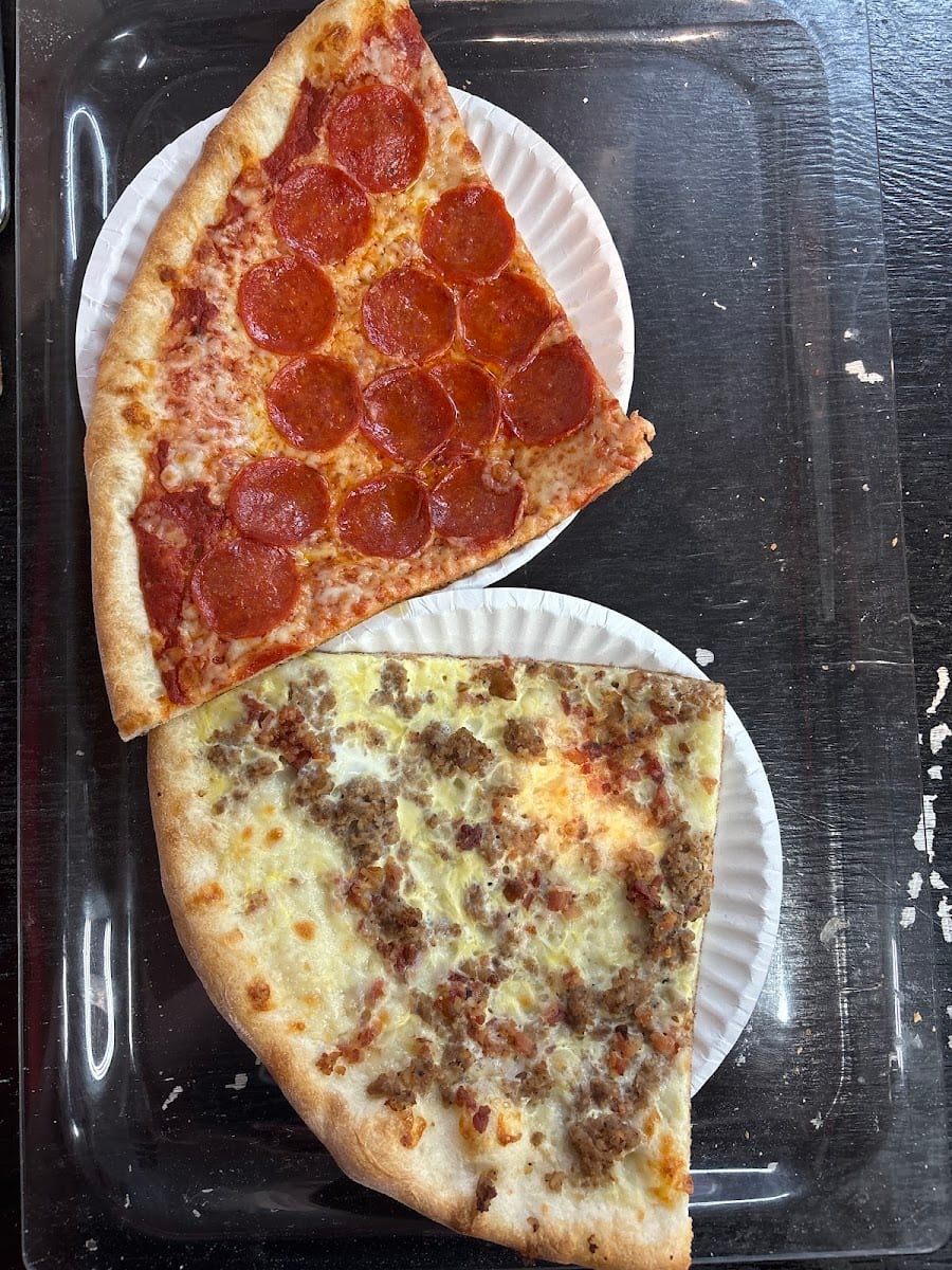 Eli's Famous Pizza