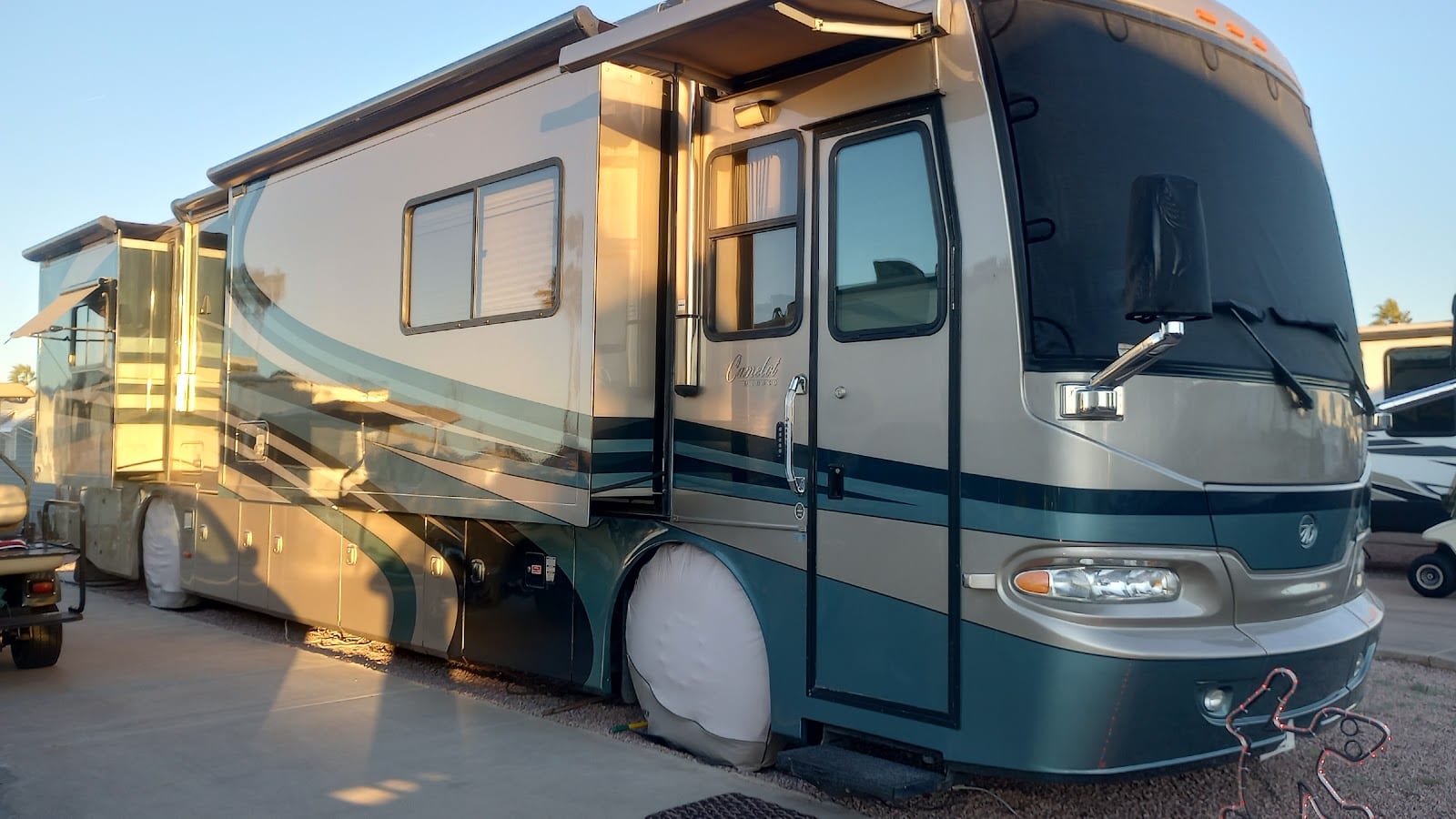 RV Glass Guru