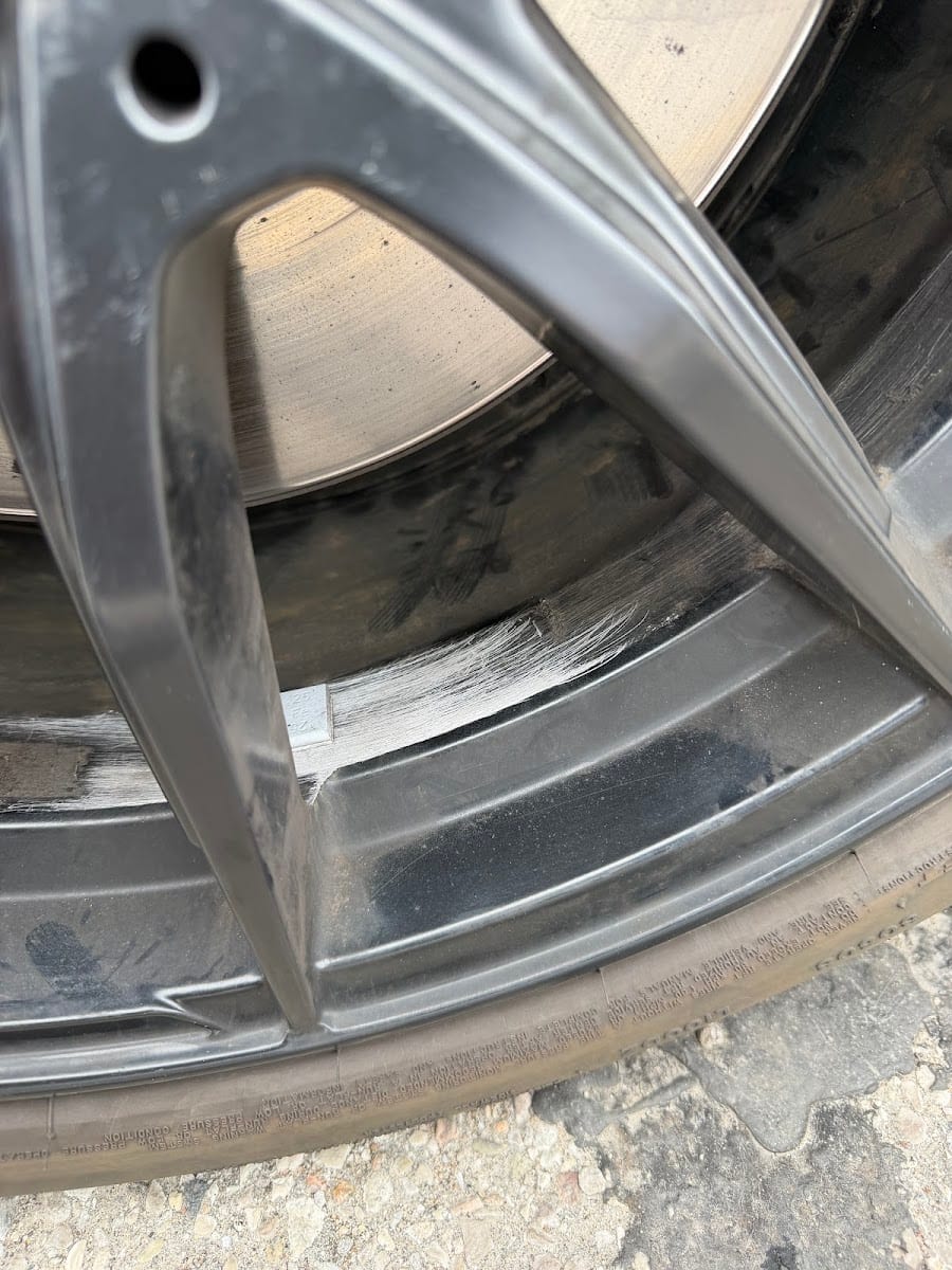 Artian Auto Center Inc., photo 3