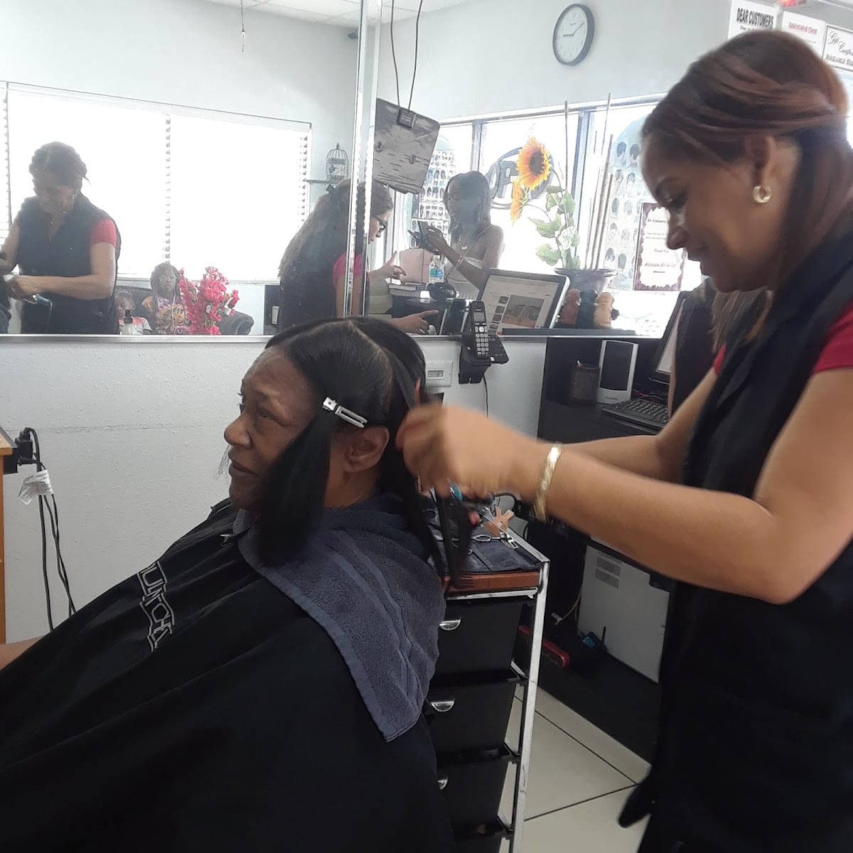 Shampoo Me Salon
