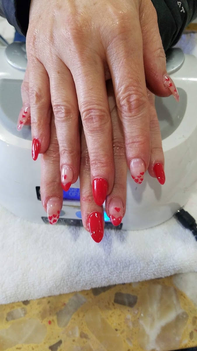 J & K Nails