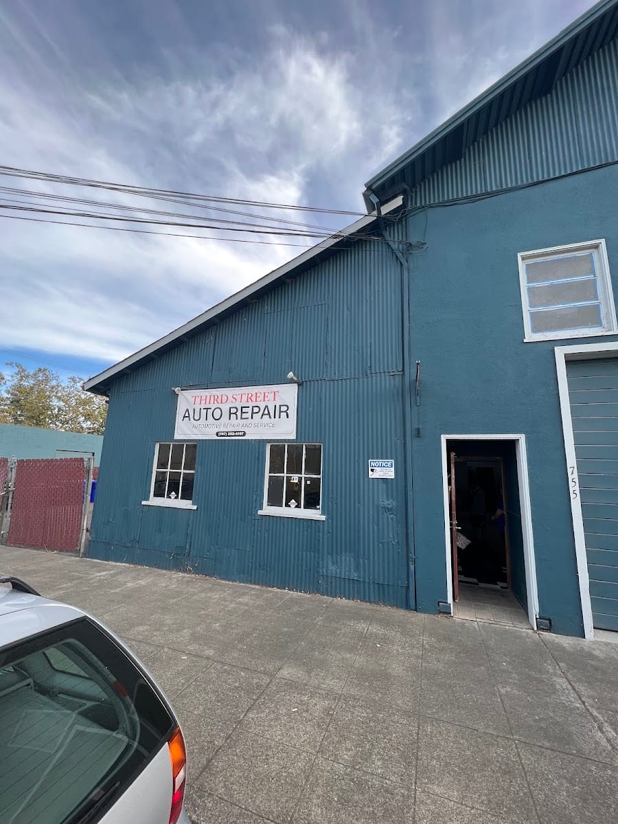 Third Street Auto Repair, photo 2