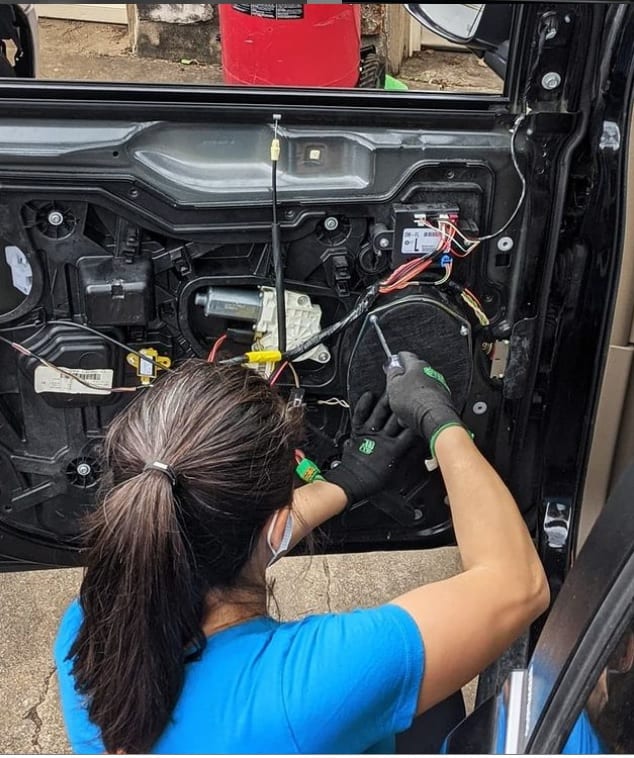 Atlas Auto Glass - Mobile Service, photo 4