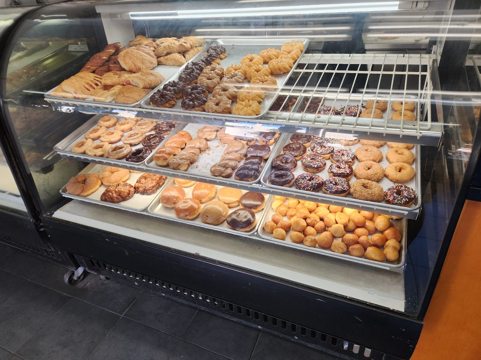 California Bakery, photo 3