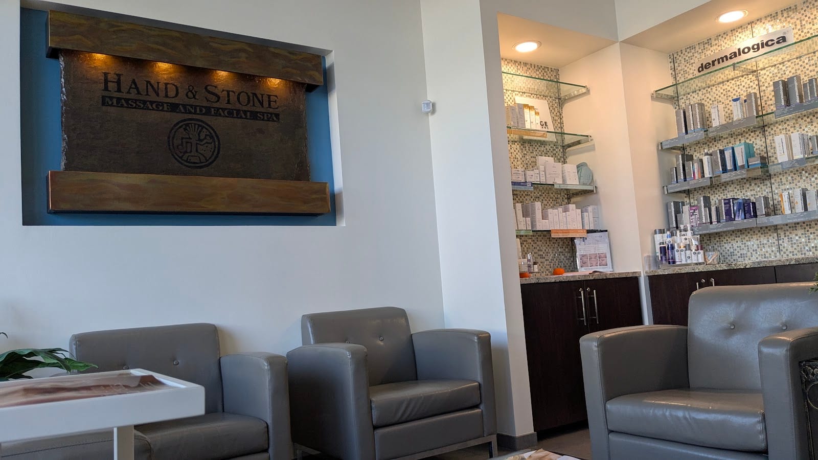 Hand & Stone Massage and Facial Spa, photo 2