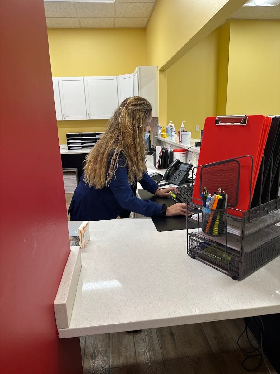Avecina Medical Urgent Care - Middleburg, photo 4